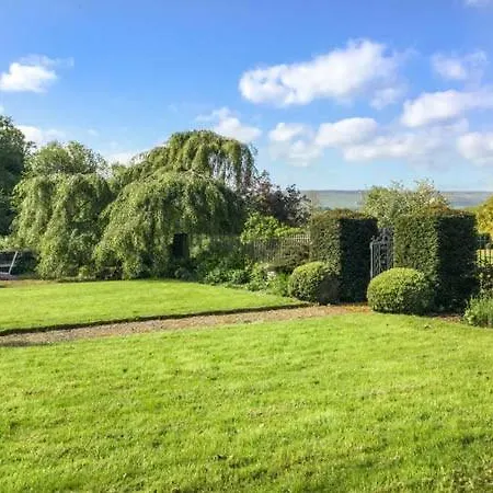 Holiday home Flanders Hall West Burton