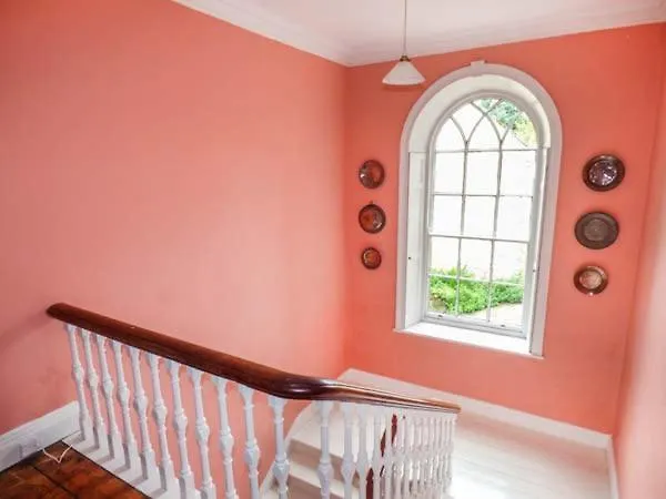 Flanders Hall Holiday home *